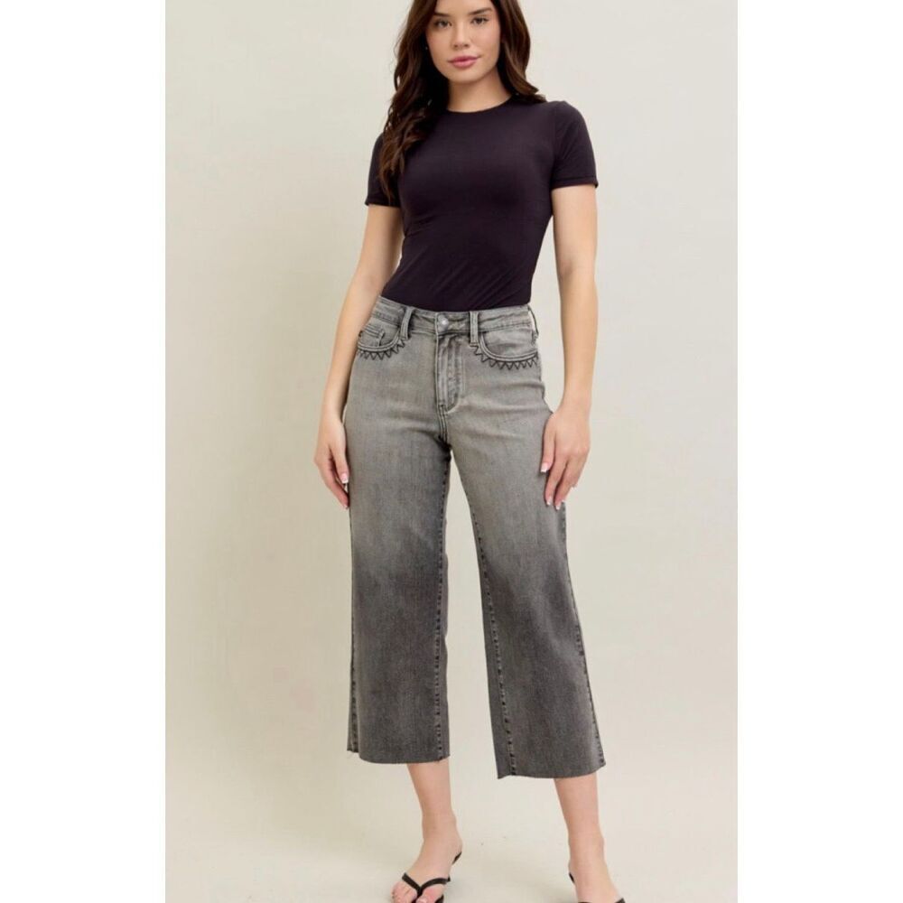 JUDY BLUE Wide Leg Crop High Waist Grey Wash Front Pocket Embroidery Size 16W
